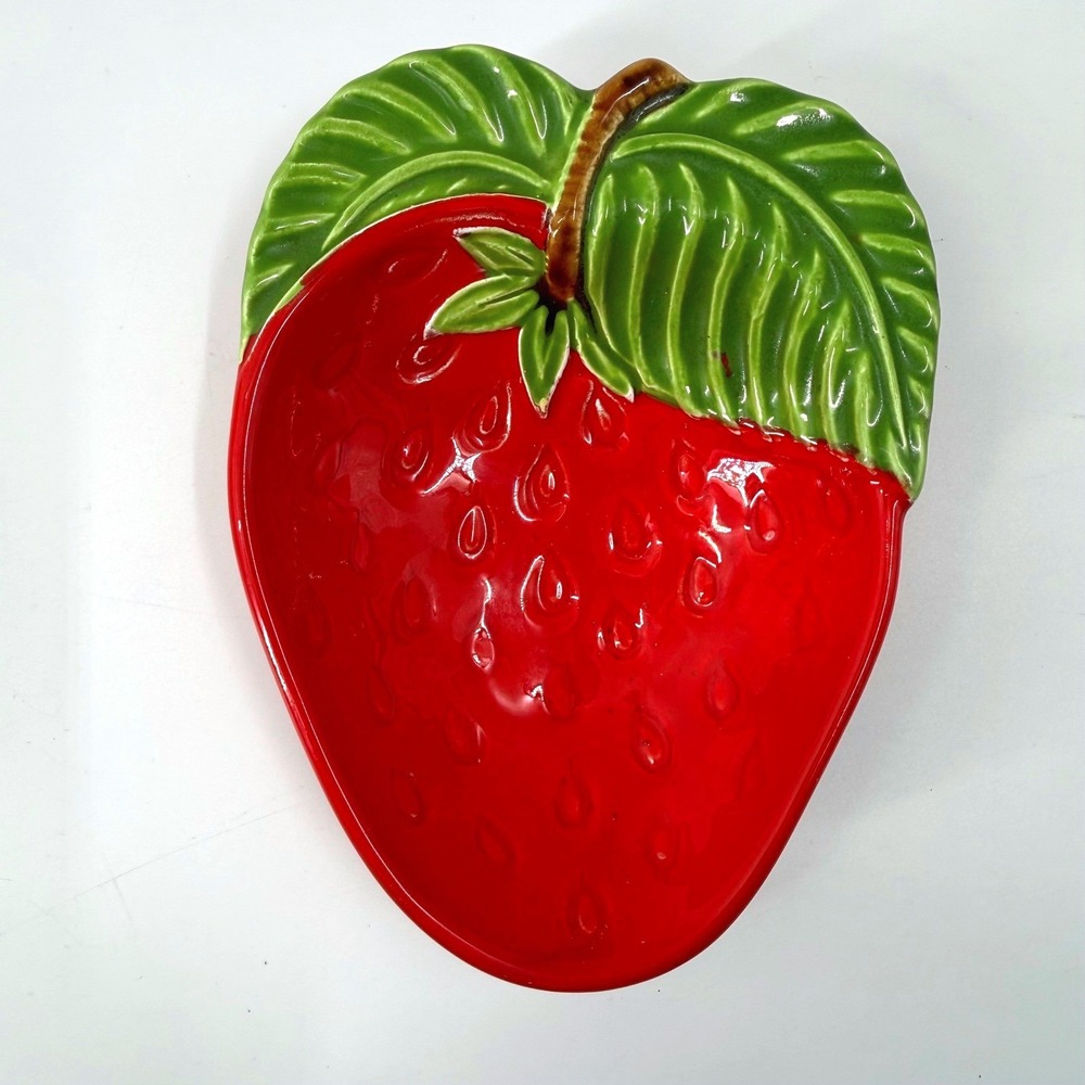 Vintage Red Ceramic Strawberry Dish Figural Fruit Bowl Cottagecore Kitchen Decor